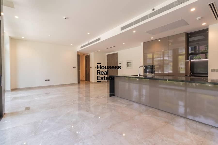 Modern and Luxury | Duplex | Vacant