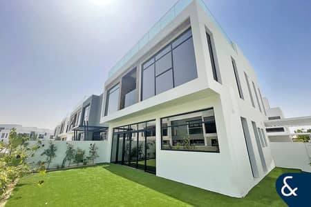 4 Bedroom Villa for Sale in Jumeirah Golf Estates, Dubai - Corner Unit | Vacant Now | Best Price