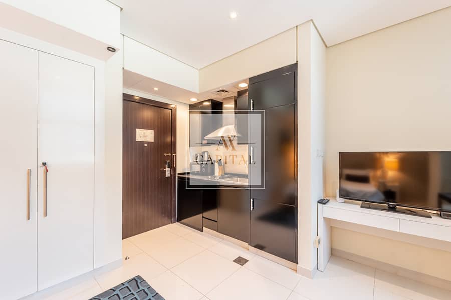 Luxury Unit | Furnished | Bright | Available Now Luxury Unit | Furnished | Bright | Available Now