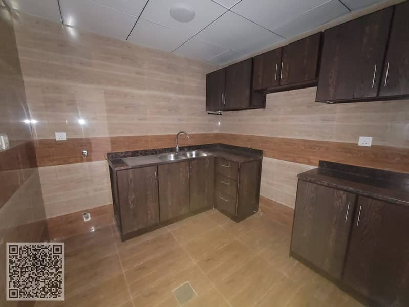 12 9458d6aa-a5cc-4d3f-a3ba-37997582640a. jpg