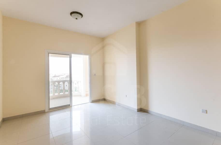 4 Studio-RB_0471-1. jpg