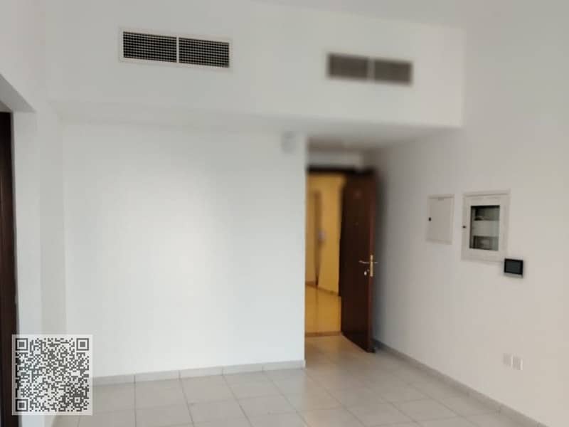 4 8b27486e-1a0e-4189-abf0-b10226912461. jpg
