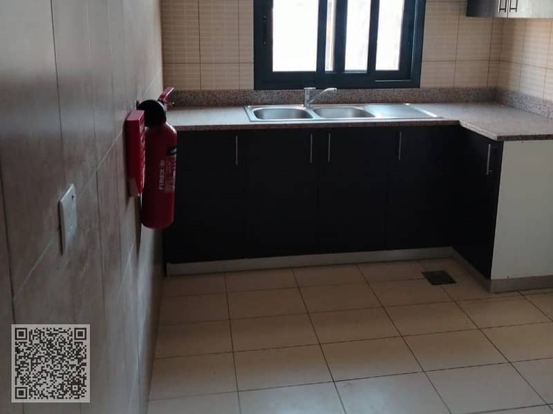 9 eca6540a-520c-4ee1-9281-788e8979ed75. jpg