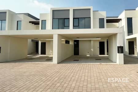3 Cпальни Вилла Продажа в Таун Сквер, Дубай - Вилла в Таун Сквер，Шамс Таунхаусы, 3 cпальни, 2995000 AED - 12022989