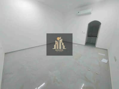 استوديو  للايجار في الشوامخ، أبوظبي - 1000196760. heic