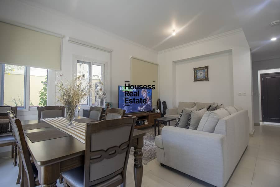 SPACIOUS LAYOUT | WELL MAINTAINED | CORNER UNIT SPACIOUS LAYOUT | WELL MAINTAINED | CORNER UNIT