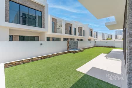 5 Bedroom Villa for Rent in DAMAC Hills, Dubai - BRAND NEW VACANT PREMIUM VILLA FURNISHED