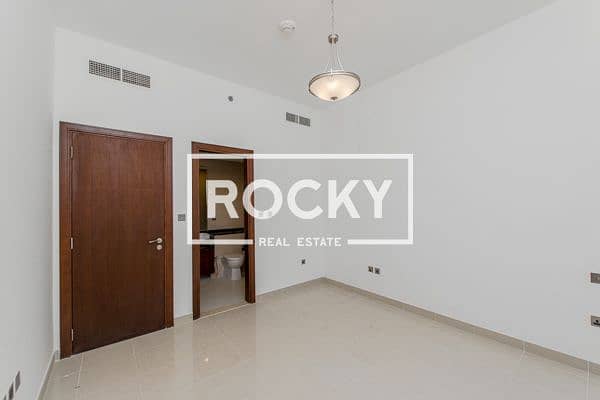 16 JVC_EmeraldTower_1401-2BR (18 of 26). jpg