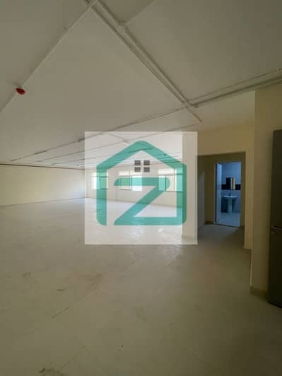 مکتب  للايجار في العين الصناعية، العین - WhatsApp Image 2023-09-16 at 10.55. 39 AM. jpeg