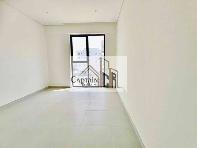 2 c8bdd25d-6fde-40df-baaf-0ee8675d8cd0. jpg