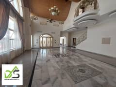 فيلا مدخل خاص حوش 5غرف نوم تشطيب ممتاز مسبح صغير