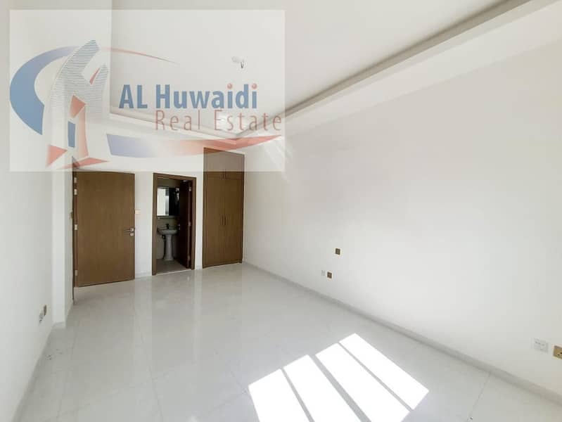 16 f8ed8dca-eed3-400c-8279-e4e27ed6a31a. jpg
