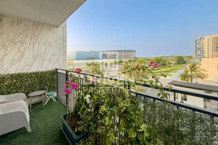 3 Bedroom Apartment for Sale in Yas Island, Abu Dhabi - Sea World View | Low Floor | Investors Deal