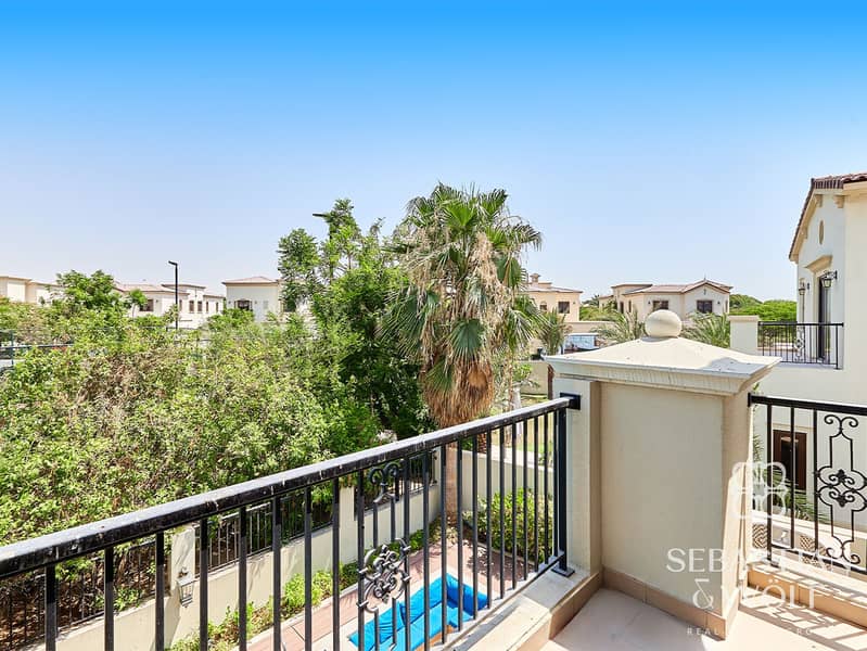 20 Balcony. jpg