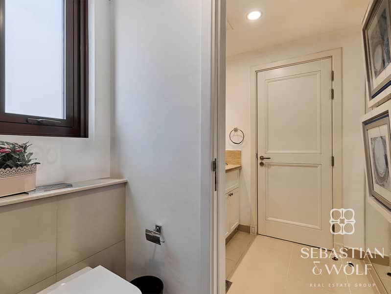 26 Washroom 8. jpg