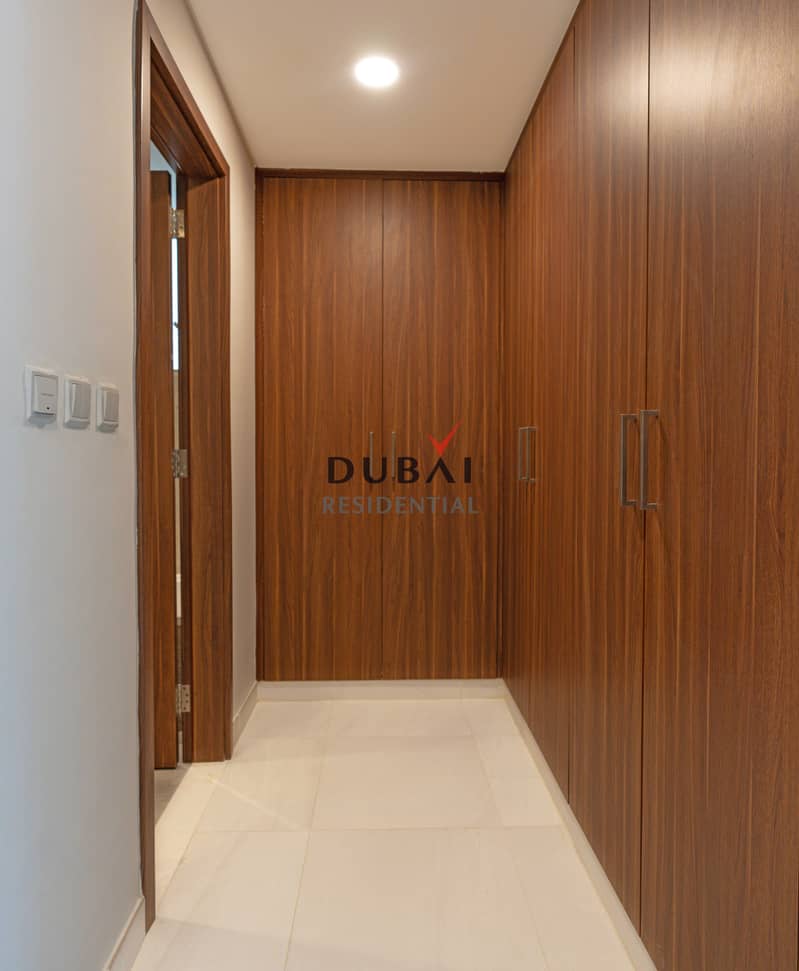 10 B3-wardrobe-. jpg