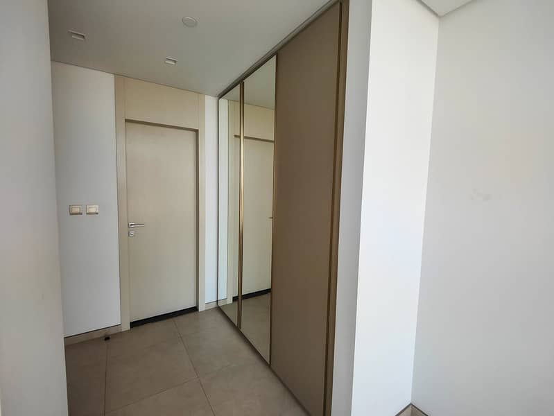 11 LUXURY_RESORT_I_SEMI-FURNISHED_I_VACANT-8. jpg