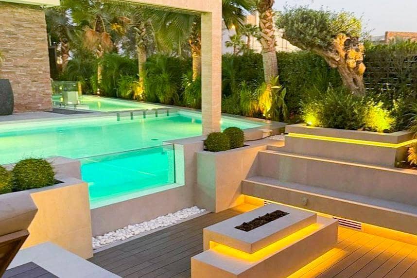 Fully Renovated | Upgraded | Largest Pool Fully Renovated | Upgraded | Largest Pool