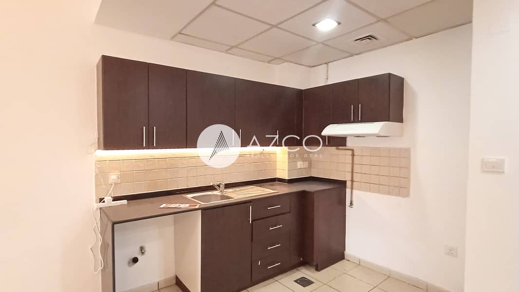 6 AZCO REAL ESTATE-14. jpg