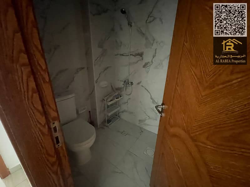 11 81e0789e-74f2-4b5a-910d-feae9f2d63ff. jpg