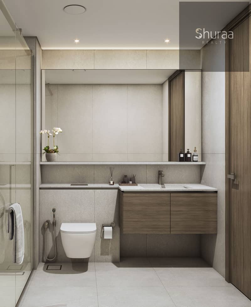 8 Bathroom. jpg