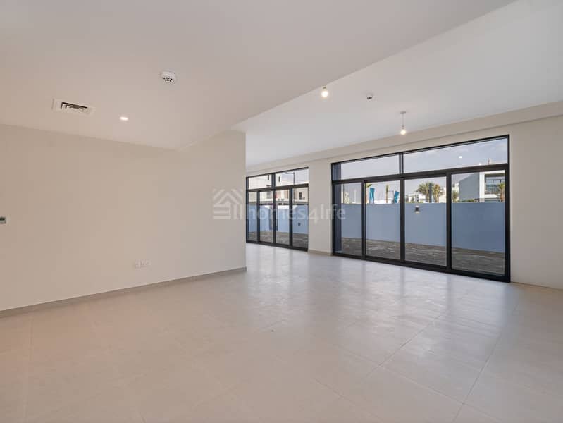 Brand New | 5BR Spacious Unit | Close to Beach
