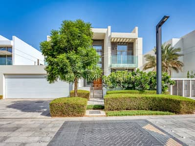 5 Bedroom Villa for Rent in Mohammed Bin Rashid City, Dubai - Contemporary Bright 5BR Garden View Phase One
