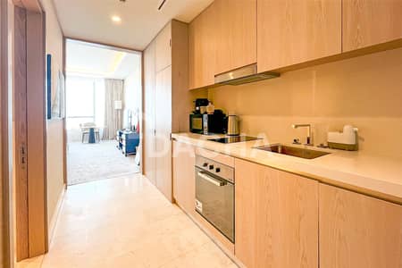 1 Bedroom Apartment for Rent in Palm Jumeirah, Dubai - High-Floor | Spectacular Views | Multiple Cheques