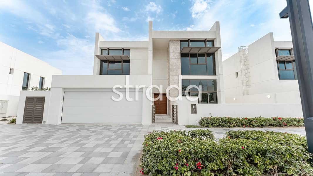 Pool | Elevator | Brand new | Prime location Pool | Elevator | Brand new | Prime location