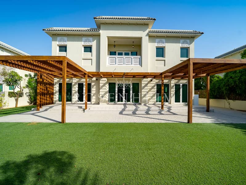 Spacious Corner Villa | Prime Area | Next to Mall