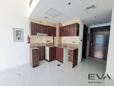 Studio for Rent in Dubai Silicon Oasis (DSO), Dubai - Balacony | All Amenities | Vibrant Lifestyle