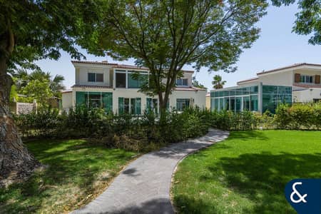 5 Bedroom Villa for Sale in Motor City, Dubai - Lake-Facing | Renovated | Extended Family Home