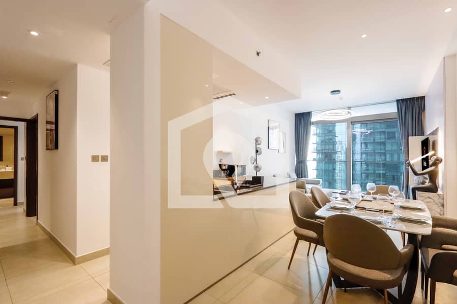 Luxury 2BR Waterfront Oasis in Marina Gate I by Livbnb