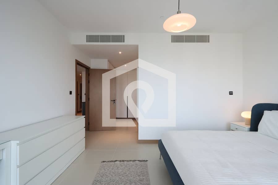 Livbnb 3BR | Full Sea & Ain View | Marina Promenade | Vida Residences - Image 32