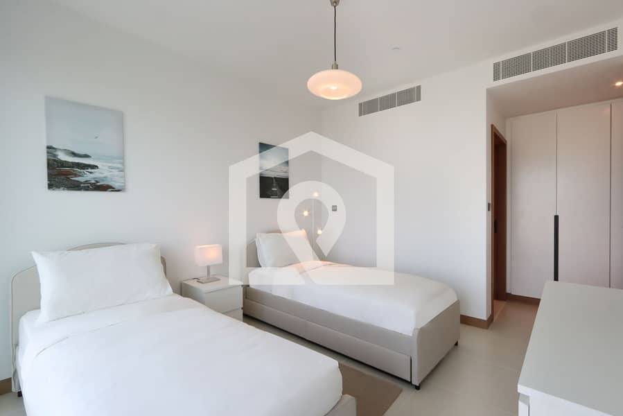 Livbnb 3BR | Full Sea & Ain View | Marina Promenade | Vida Residences - Image 40