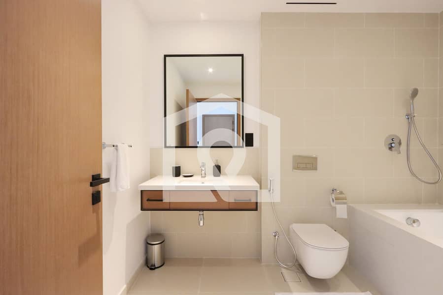 Livbnb 3BR | Full Sea & Ain View | Marina Promenade | Vida Residences - Image 41