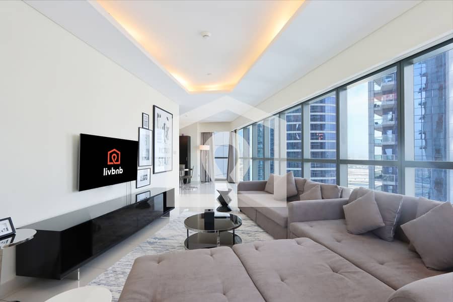 Stylish 2BR Paramount Apt | Near Downtown