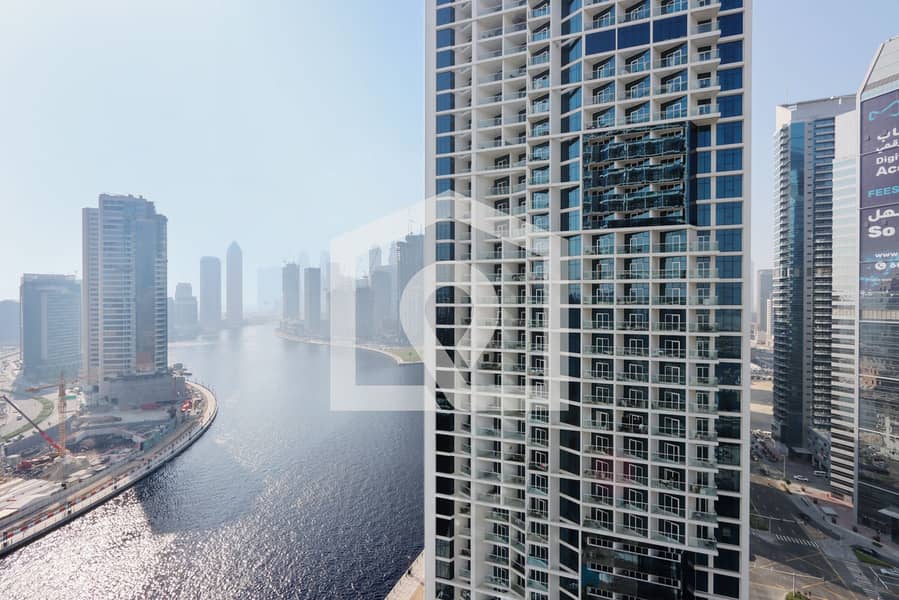 Livbnb - Classy Studio w Panoramic Dubai Canal View