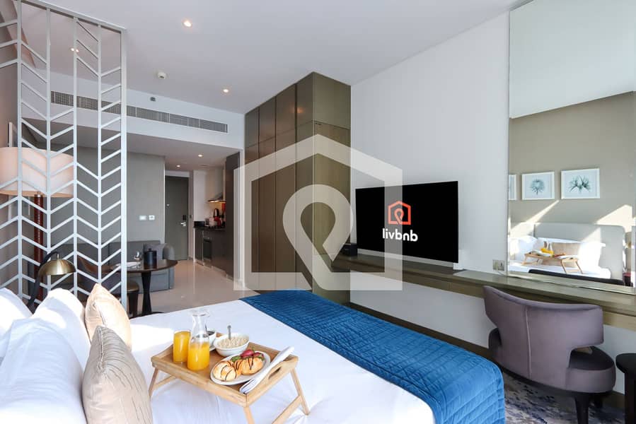 Livbnb - Classy Studio w Panoramic Dubai Canal View