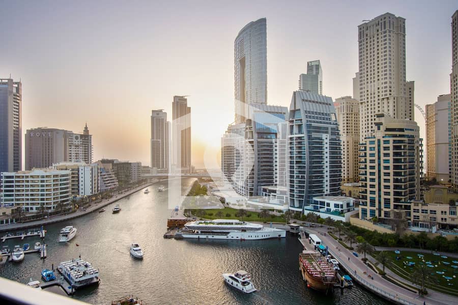 Deluxe 1BR Corner Suite with Marina Views