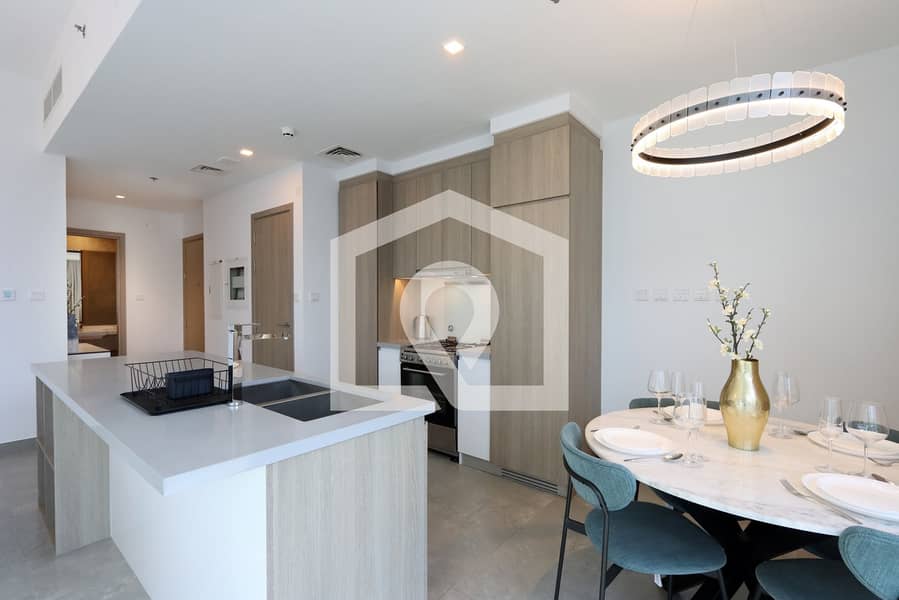 Deluxe 1BR Corner Suite with Marina Views - Image 19