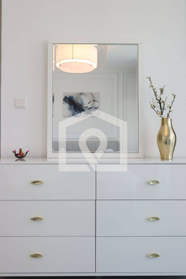 Deluxe 1BR Corner Suite with Marina Views - Image 37