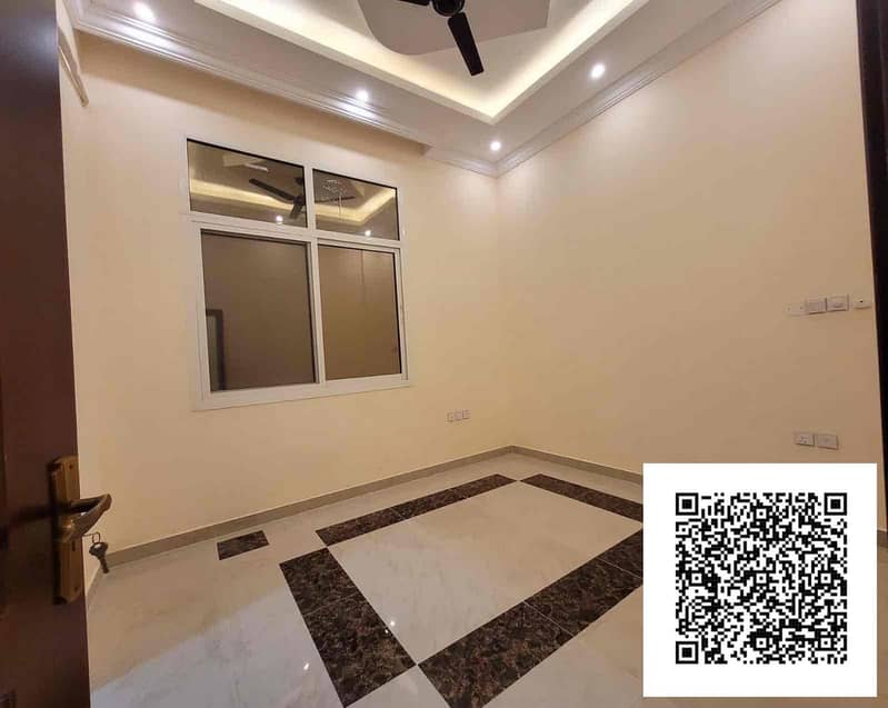 12 7987e0fc-f288-4702-afdb-8c40aebfd84a. jpg