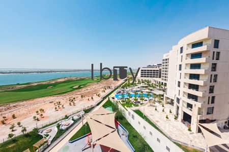 3 Bedroom Apartment for Sale in Yas Island, Abu Dhabi - Upgraded 3BR+Maid | Full Golf & Sea View |Hot Deal