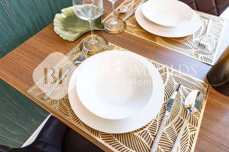 12 10 DIning. jpg