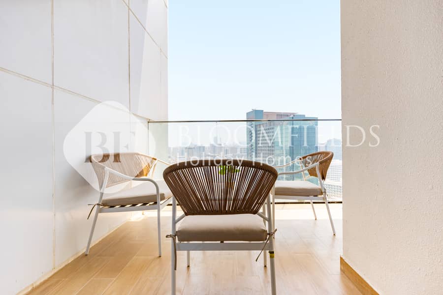23 23 balcony. jpg