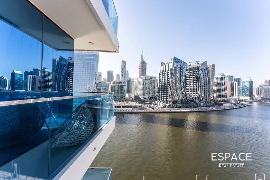 Квартира в Бизнес Бей,Башня Вэйвс, 2 cпальни, 160000 AED - 12033201 Квартира в Бизнес Бей,Башня Вэйвс, 2 cпальни, 160000 AED - 12033201