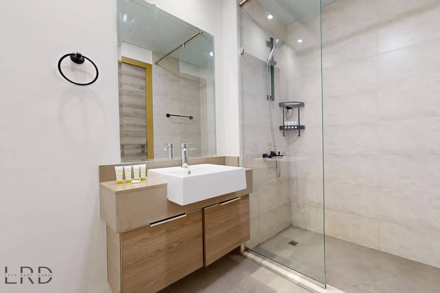 10 LRD-VACATION-HOMES-Bloom-Tower-B-JVC-06252025_134320. jpg