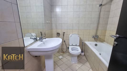 Studio for Rent in Dubai Marina, Dubai - Wash Room. jpeg