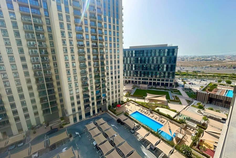 Pool View | Mid Floor | Spacious | Vacant Now Pool View | Mid Floor | Spacious | Vacant Now